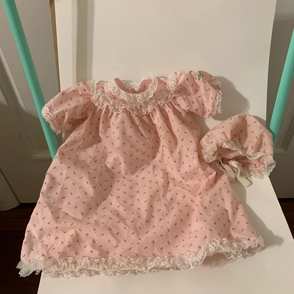 Vintage Cabbage Patch Pink Rosebud Nightgown and Bonnet - Picture 2 of 8